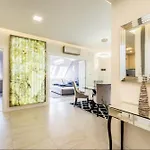 Jacuzzi Roofterrace Luxury Over The Opera شقة *