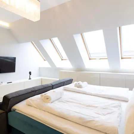 Apartment Jacuzzi Roofterrace Luxury Over The Opera Budapest