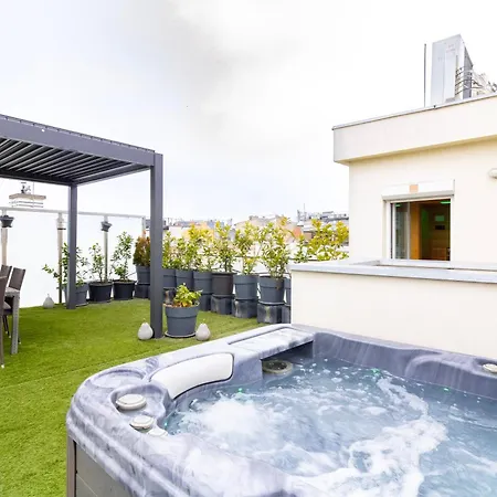 Jacuzzi Roofterrace Luxury Over The Opera Apartment