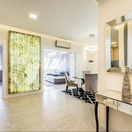 Jacuzzi Roofterrace Luxury Over The Opera Apartment *