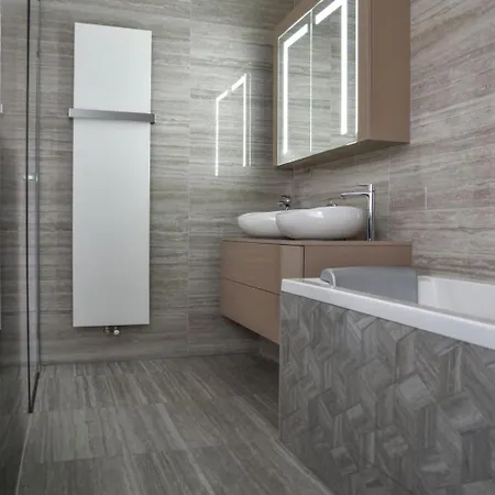 Jacuzzi Roofterrace Luxury Over The Opera * בודפשט