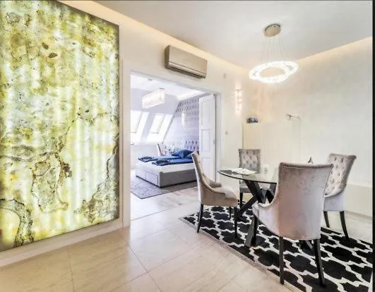 Jacuzzi Roofterrace Luxury Over The Opera * Budapeşte